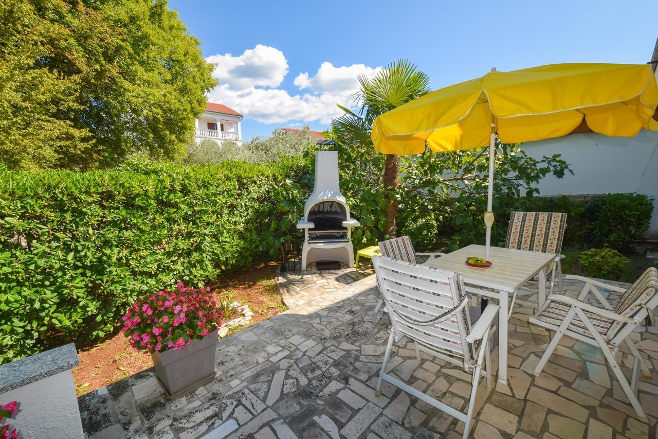 Apartment Petrlin Malinska Zewnętrze zdjęcie