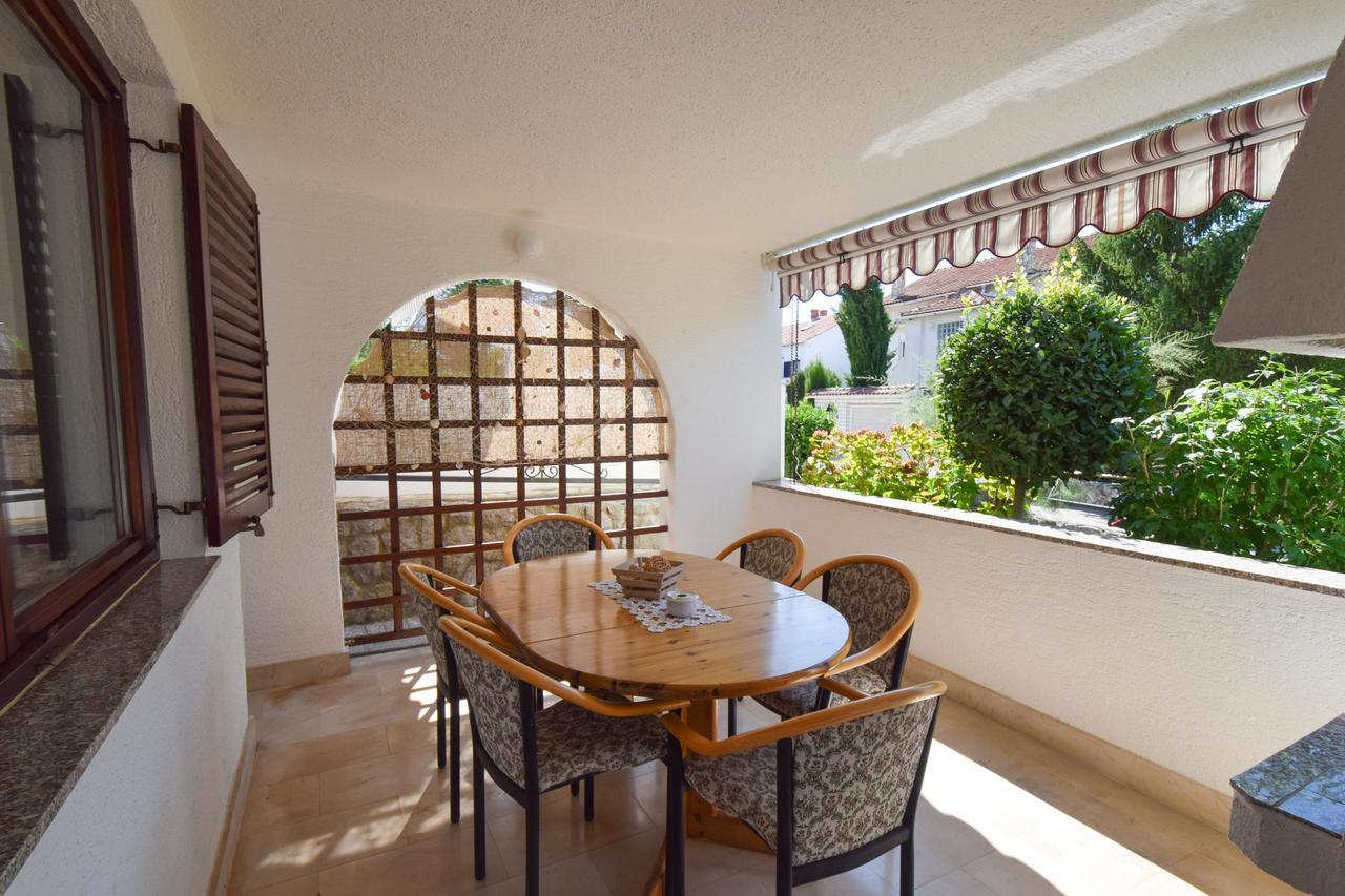 Apartment Petrlin Malinska Zewnętrze zdjęcie